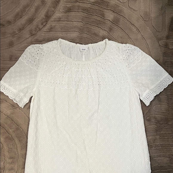 GAP White Eyelet Shift Dress NWOT Size XS - Picture 3 of 11